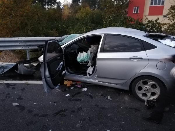 Bariyer otomobile ok gibi saplandı: Ölü ve yaralılar var! - Resim: 4