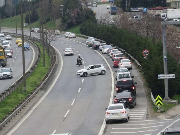 Yok artık! Emniyet şeridinde "ters gitme" konvoyu - Resim: 4