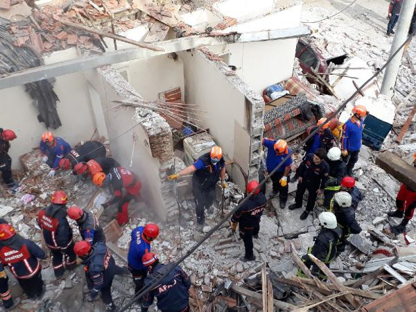 Sabah sabah facia! Ölü ve yaralılar var - Resim: 3