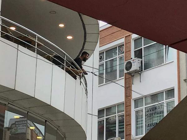 Silahla kafeteryayı bastı: Bakan Soylu arayıp ikna etti! - Resim: 4