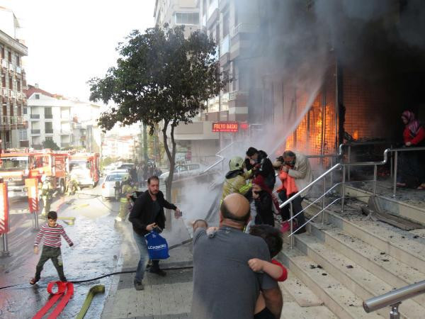 İstanbul'da sabah sabah can pazarı! - Resim: 1