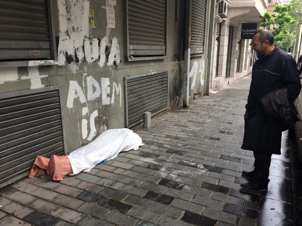 İstanbul'un göbeğinde ibretlik görüntü! Görenler kahroluyor - Resim: 2