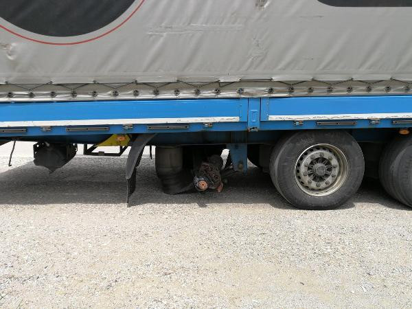 TIR’dan fırlayan tekerin çarpmasıyla öldü! - Resim: 2