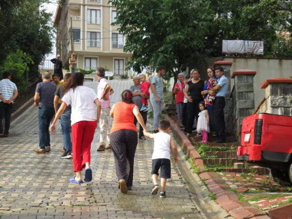 İstanbul'da korku dolu anlar: 3 katlı bina boşaltıldı! - Resim: 3