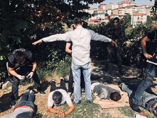 Üsküdar'da hareketli dakikalar: Polis suçüstü yakaladı! - Resim: 4
