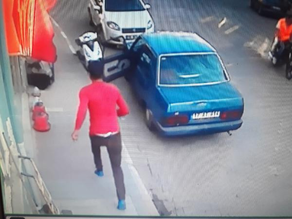 Hırsız paraları havaya saçarak kaçtı! - Resim: 4