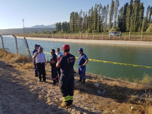 Cenazeden dönen çift kazada yaşamını yitirdi! - Resim: 1