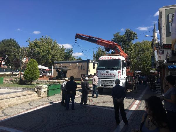 Tartışma yaratan 'tuvalet' kaldırıldı! - Resim: 4