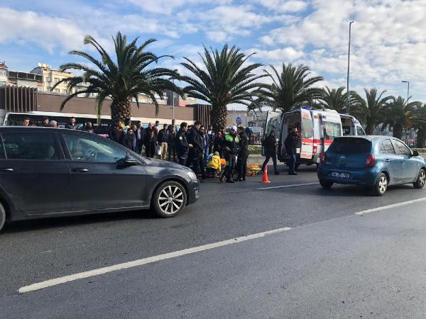 Motosiklet dehşeti: Önce yayaya sonra duraktakilere çarptı! - Resim: 2