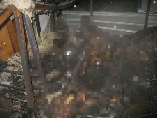 Çadır yangınında dehşet fotoğraflar - Resim: 1