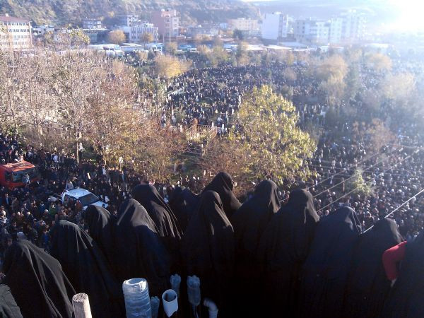 Şerafettin Elçi son yolçuluğuna uğurlandı! - Resim: 2