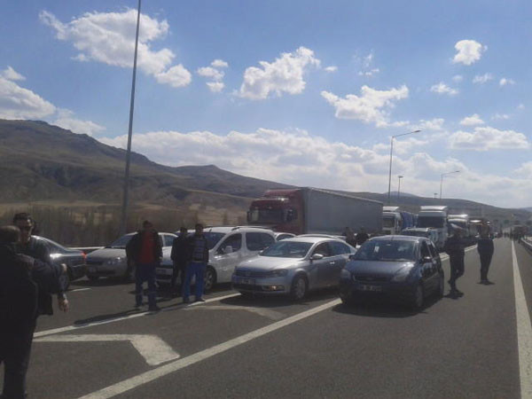 Jandarmaya silahlı saldırı: 3 şehit - Resim: 3