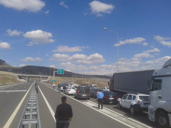 Jandarmaya silahlı saldırı: 3 şehit - Resim: 4