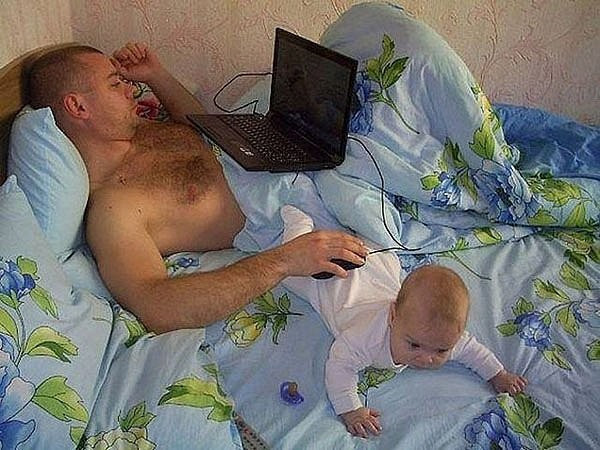 Bebeğiniz babasıyla evde yalnız kalırsa... - Resim: 1