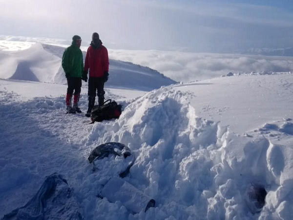 Mahsur kalan dağcıların kurtarılma anı - Resim: 4
