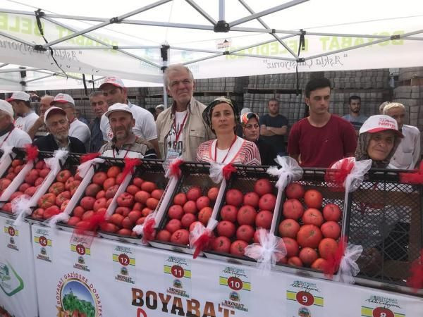 Domates Festivali'nde domatesi en hızlı yiyebilmek için yarıştılar - Resim: 3