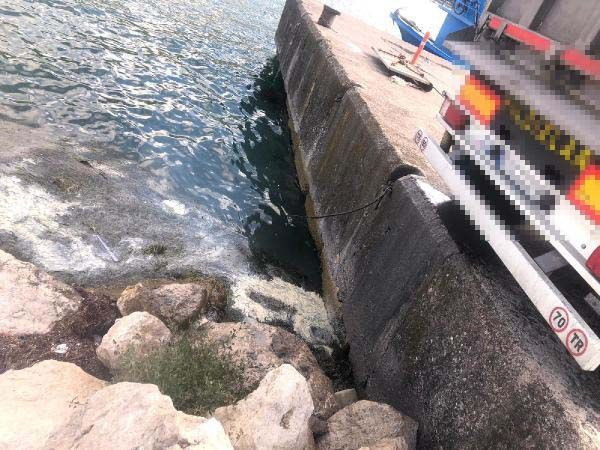 Bartın'da denize kamyonla atık boşaltırken yakalandı - Resim: 4