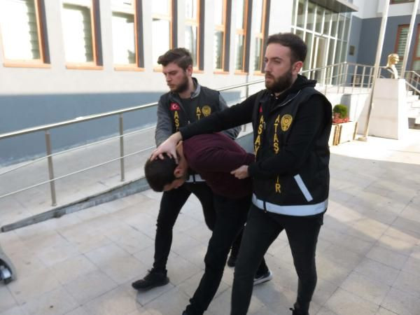 Arabada cinsel organını gösteren sapık tutuklandı ifadesine bakın - Resim: 3