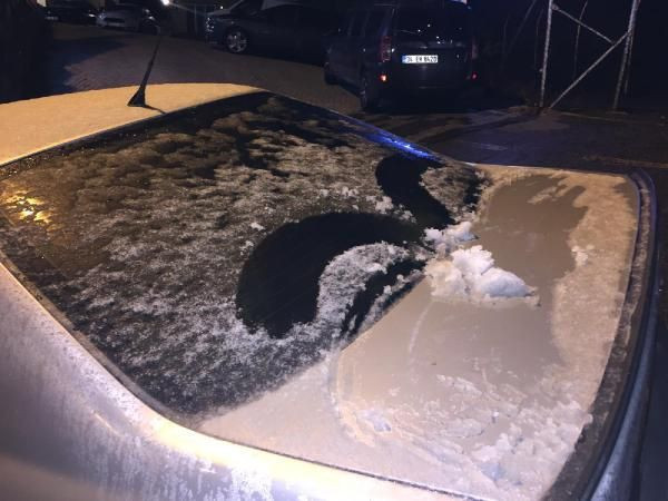 İstanbul'da mevsimin ilk karı yağdı - Resim: 2
