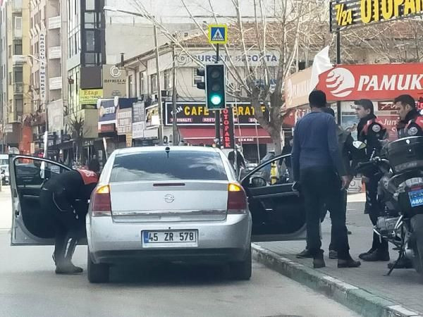 Polis memuru, otomobilini çalan genci 12 kurşunla öldürdü - Resim: 1