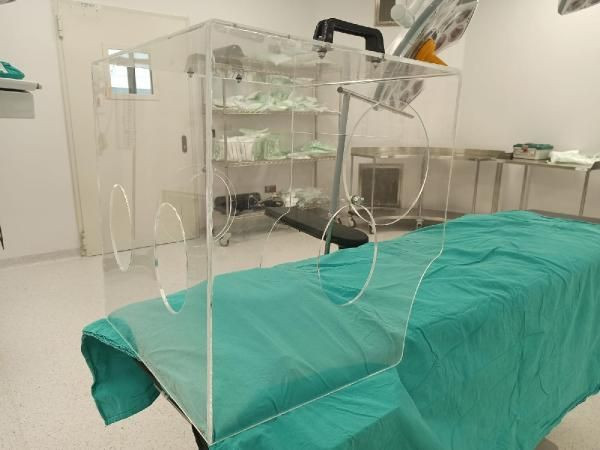 Korona virüsle mücadelede entübasyon kabinleri kullanılmaya başlandı - Resim: 3