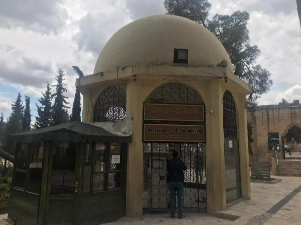 Şanlıurfa’da türbeler ziyarete kapatıldı kapılara uyarı asıldı - Resim: 2