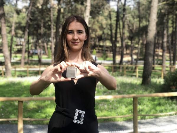 13 yaşında beyin pili takılan Pelin Köroğlu 16 yıldır böyle yaşıyor - Resim: 2