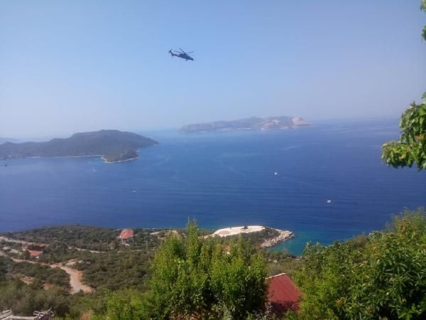 Ege'de yüksek tansiyon! Türk hücumbotu Kaş'a, Yunan hücumbotu Meis Adası'na yanaştı - Resim: 4