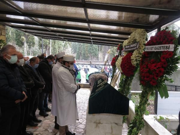 Basının duayen ismi Seçkin Türesay son yolculuğuna uğurlandı! Mesleğin yüz akı... - Resim: 2