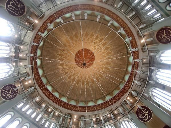 Taksim Camii'nde son rötuşlar! Bu cuma açılacak aynı anda 2 bin 250 kişi namaz kılabilecek - Resim: 1