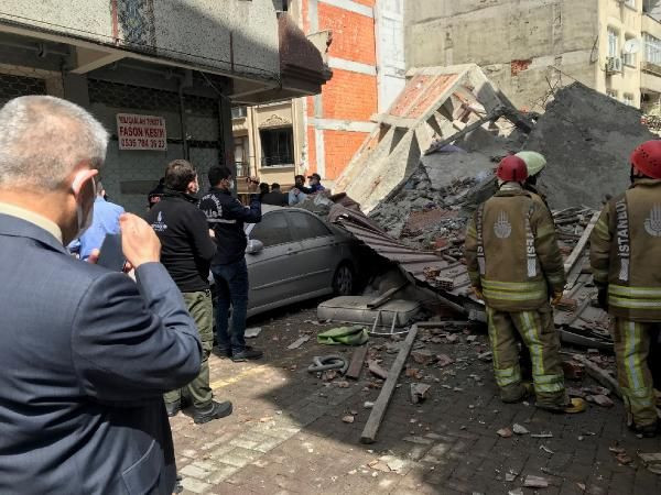Zeytinburnu'nda 5 katlı bir bina çöktü! Araçlar enkaz altında kaldı - Resim: 1