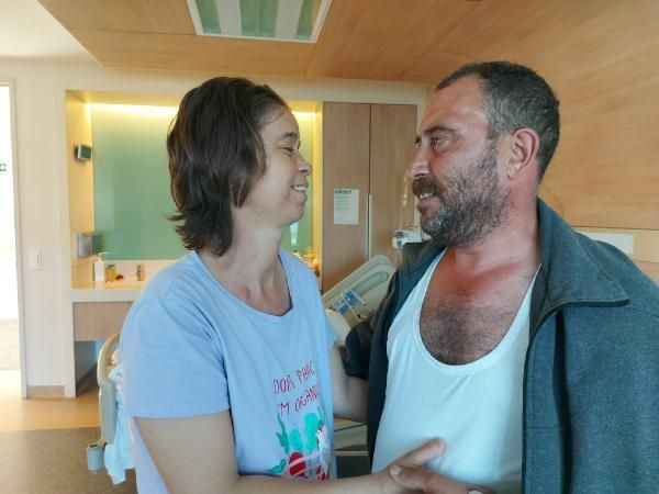 'Tatile gidiyoruz' diyerek hastaneye getirdiği eşine böbreğini verdi - Resim: 2