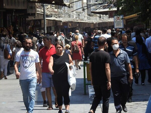 Gaziantep'te covid-19 salgını unutuldu! Pes dedirten görüntüler - Resim: 2