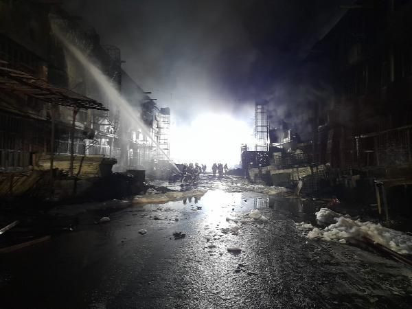 İkitelli Çevre Sanayi Sitesi'nde büyük yangın! 50 dükkan kül oldu - Resim: 4