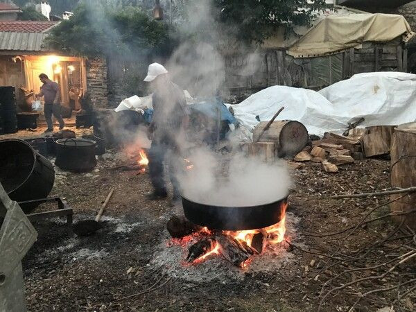 Antalya'da 5 saat kaynatılıp kilosu 50 TL'ye satılıyor! Oldukça zahmetli: Sırrı beyaz... - Resim: 4