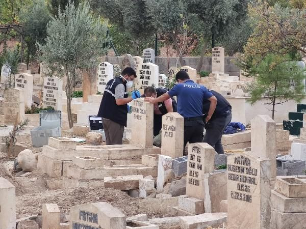 Şanlıurfa'da vahşet! Çantayla gömülmüş bebek cesedi bulundu - Resim: 1