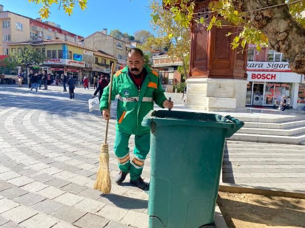 Temizlik işçisi 650 bin TL buldu bakın ne kadar ödül aldı! Denizli'de 'çok üzüldüm' deyip anlattı - Resim: 1