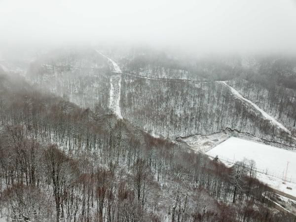 İstanbul'a 1.5 saat mesafede görüntüler bugün çekildi! Kartepe bembeyaz oldu - Resim: 4