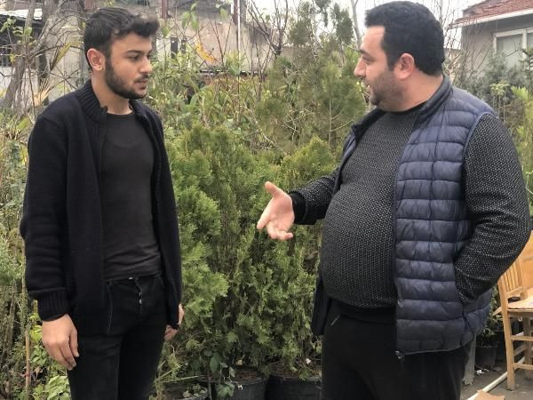 Bursa'da kırmızı kart gören futbolcu silahla rakip takımın soyunma odasını bastı - Resim: 3