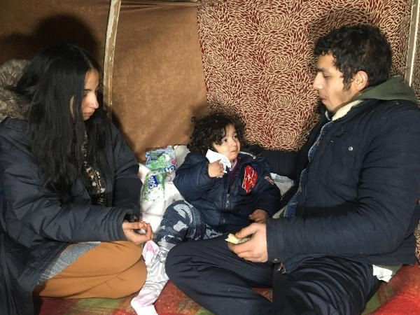Bursa'da kış günü eşi ve 3 yaşındaki kızıyla 2 metrekarelik mağarada yaşıyorlar - Resim: 4