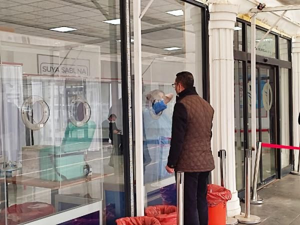 Omicron alarmı! Diyarbakır Sağlık Müdürü: Vaka sayılarında yüzde 100’e yakın artış var - Resim: 1