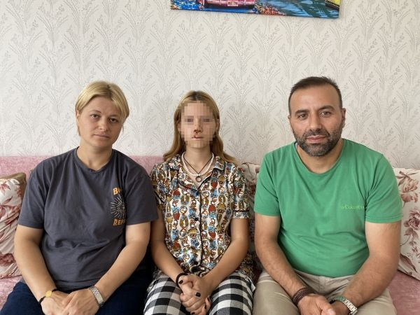 Tacizciler yüzüne kaldırım taşı fırlatmıştı!  O genç kız ilk kez konuştu - Resim: 4