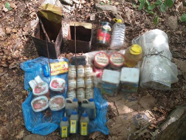 Amanoslar'daki mağara ve sığınakta teröristlerin yaşam malzemeleri bulundu - Resim: 0