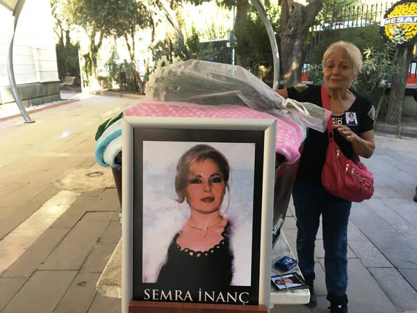 Ünlü sanatçıya büyük vefasızlık! Son yolculuğunda kimse yoktu - Resim: 2