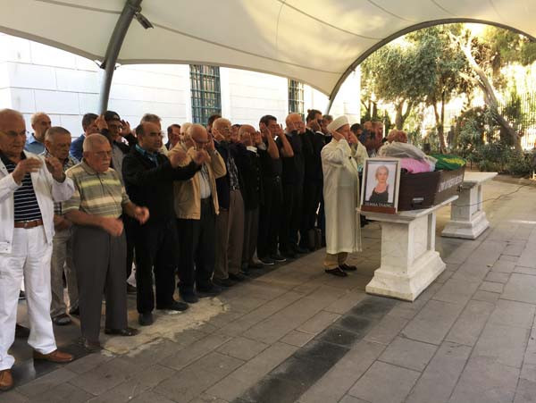 Ünlü sanatçıya büyük vefasızlık! Son yolculuğunda kimse yoktu - Resim: 3