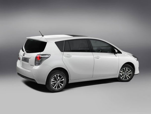 Yeni Toyota Verso yollara çıkıyor! - Resim: 2