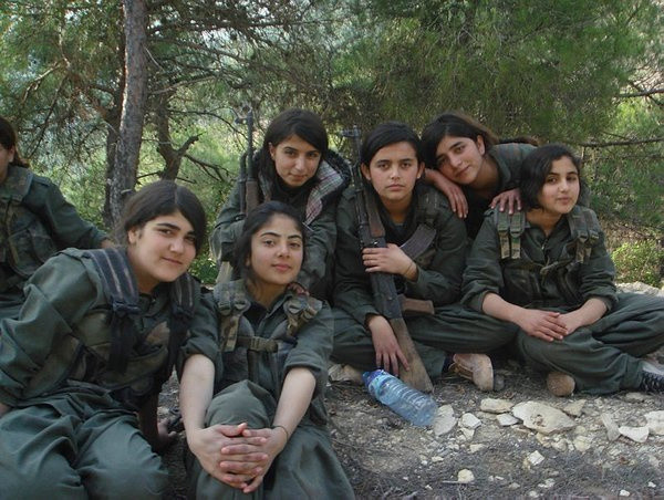 YPG/PKK’nın iğrenç yüzü ortaya çıktı! Tecavüz edip canlı bomba yaptılar - Resim: 1