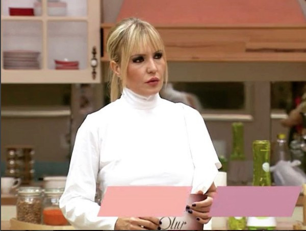 Seda Akgül'ün mayolu pozu olay oldu! İnstagram'da çıldırdı - Resim: 2