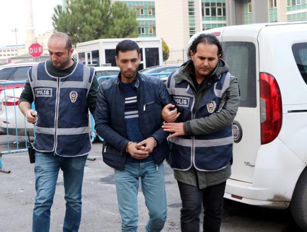 Gaziantep'te eşini sokak ortasında döven kocanın ifadesine bakın - Resim: 0