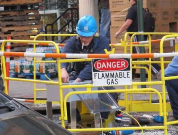 İş güvenliğini hiçe sayan cesur işçiler! - Resim: 3